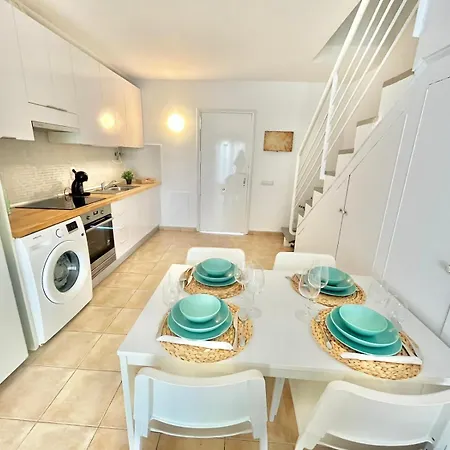 Lägenhet La Casa De Flores Costa De Antigua